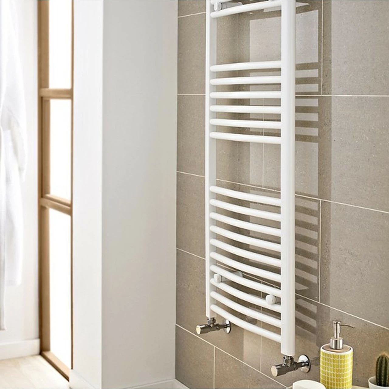 Kartell White 800mm X 600mm Curved 22mm Towel Rail - CTR608W 3 Kartell White 800mm X 600mm Curved 22mm Towel Rail - CTR608W