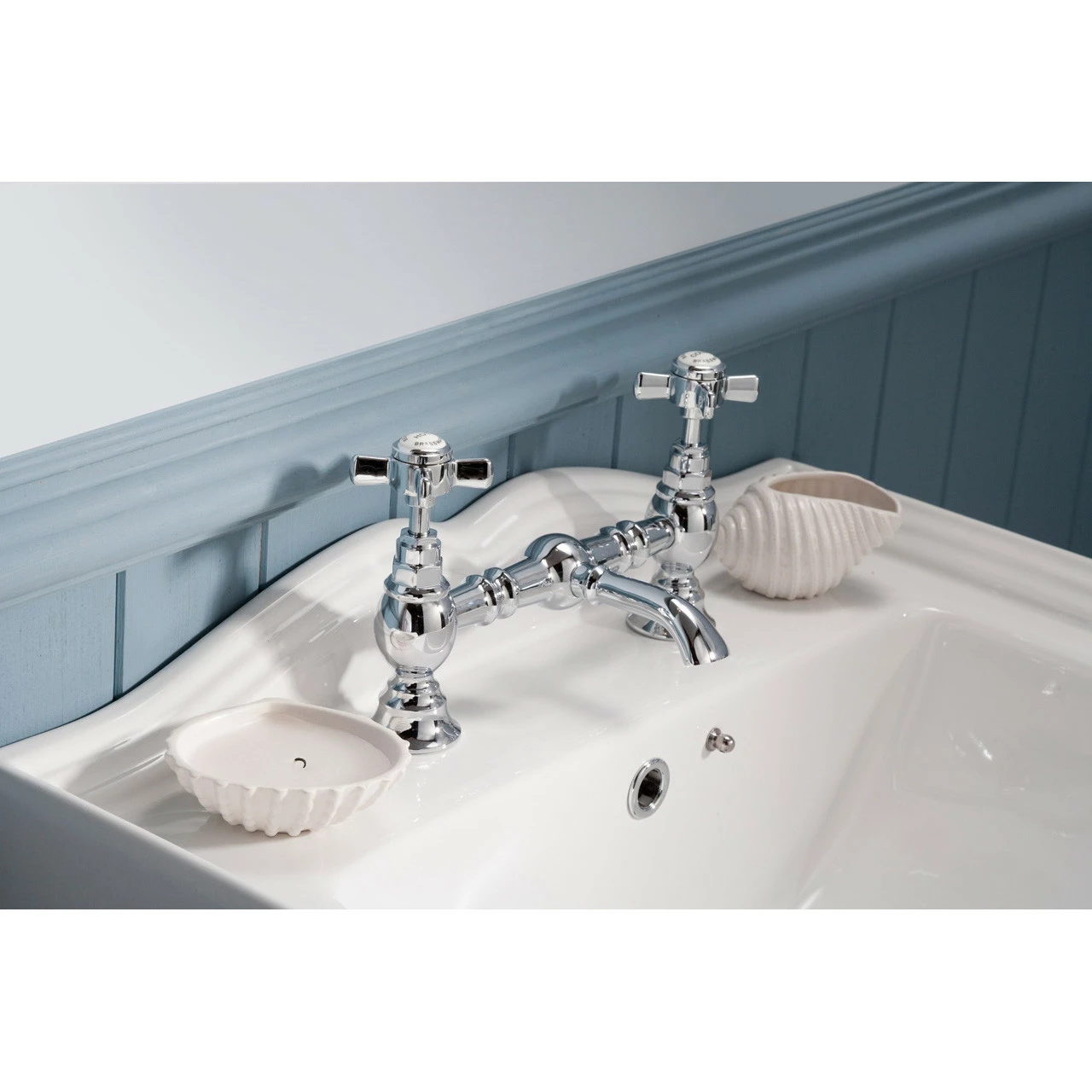 Nuie Beaumont Luxury Bridge Basin Mixer Tap - I315X 4 Nuie Beaumont Luxury Bridge Basin Mixer Tap - I315X - Image 2